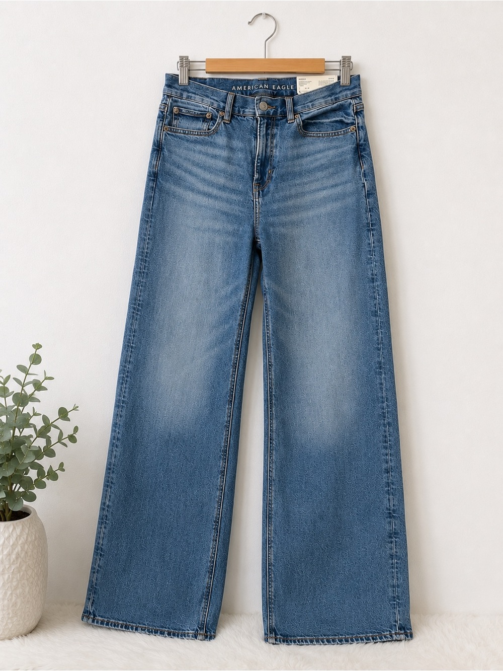 American Eagle Outfitters Women's Wide Leg Curvy Blue Jeans
